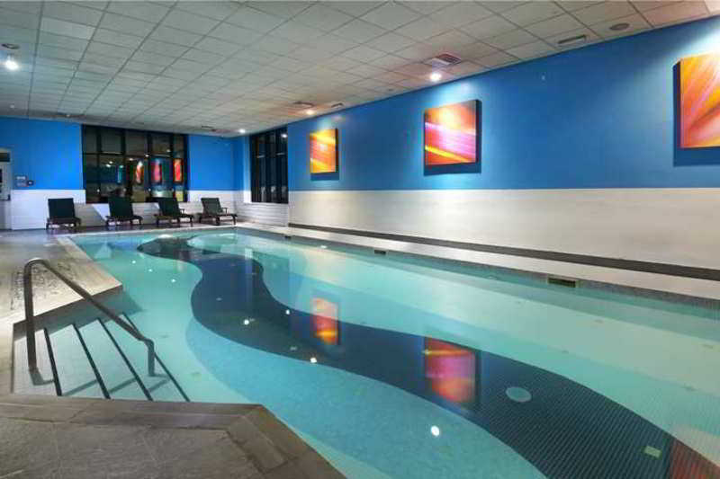 Novotel London Stansted Airport ستانستيد ماونتفيتشت المرافق الصورة